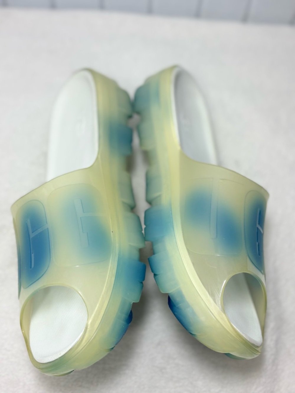 UGG Jella Clear Watercolor Slide, Cloudy Sky Sandals size 10B - Picture 5 of 13